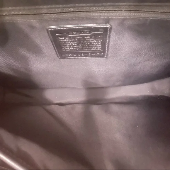 Coach Barclay Messenger Bag - Picture 5 of 5